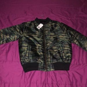 Women’s camouflage jacket
